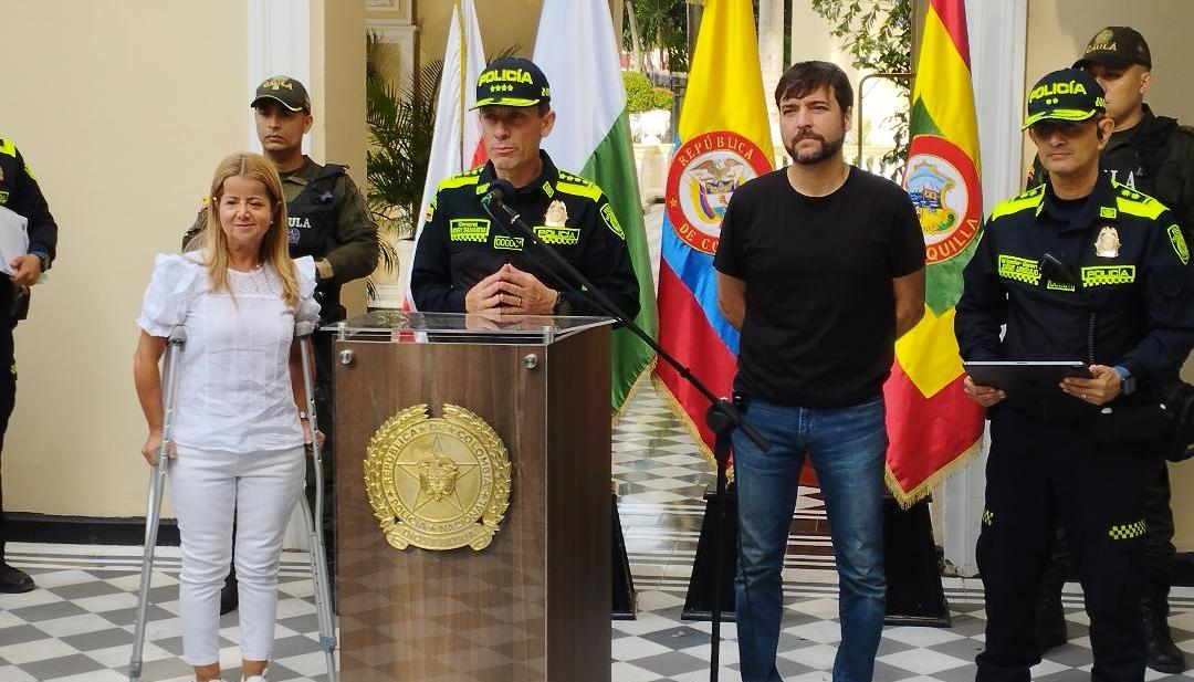Rueda de prensa sobre seguridad.