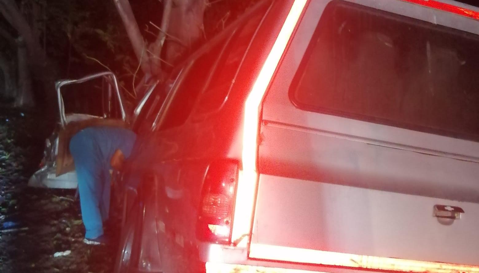 La camioneta tipo Van accidentada en el Cesar.
