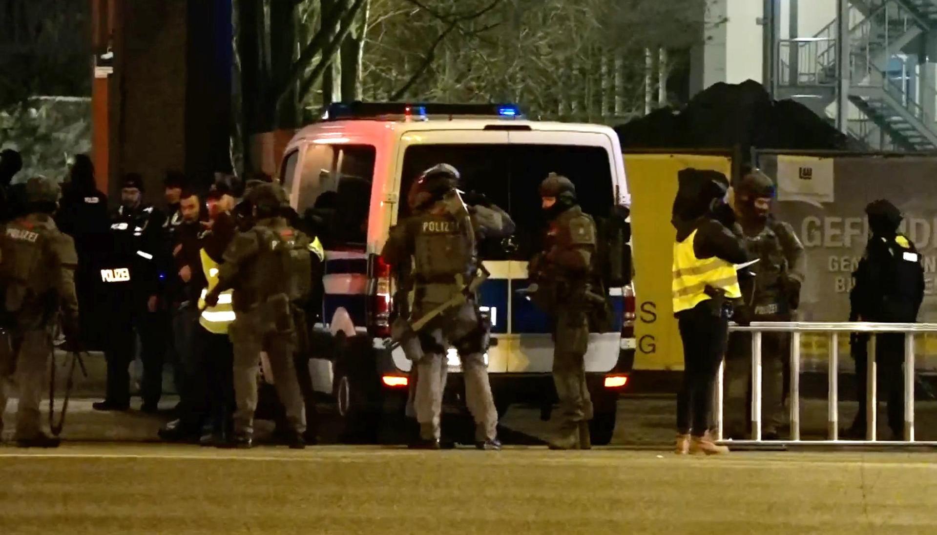 Policia de Hamburgo, Alemania, en el epicentro del tiroteo.