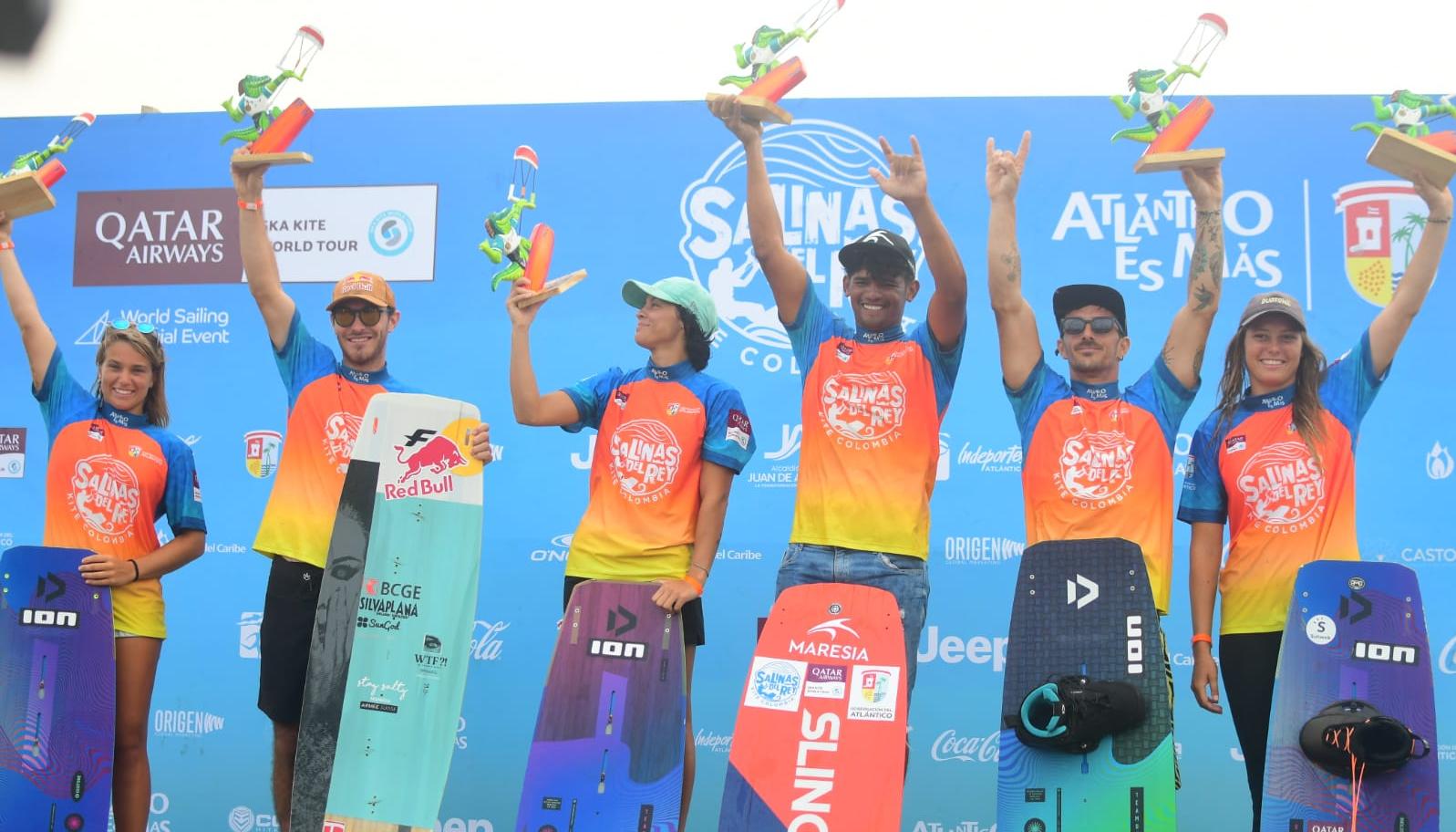 Los campeones y los finalistas en masculino y femenino del Mundial de Kitesurf en Salinas del Rey