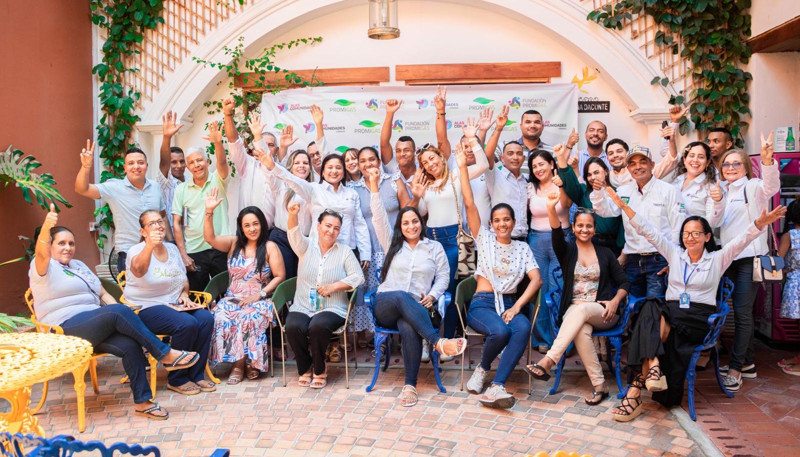 Algunas beneficiadas de "Alas comunidades" de la Fundación Promigas
