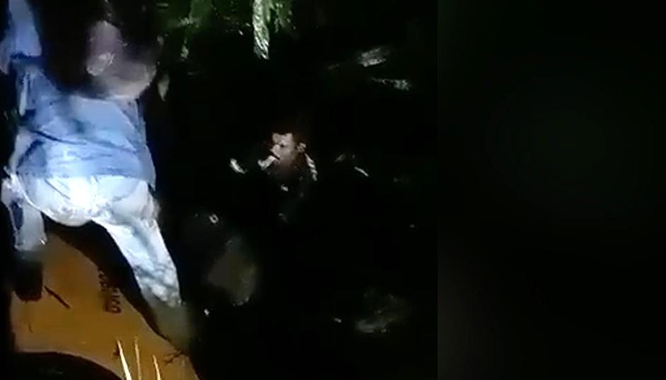 Momentos del rescate en un caño de Cartagena