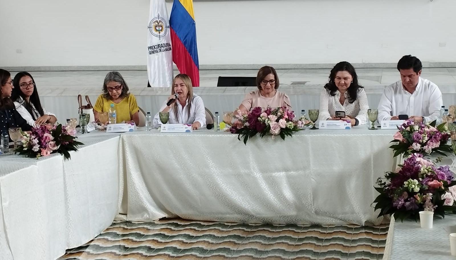 La Procuradora Margarita Cabello pidió trabajar seriamente en la contención de la violencia contra la mujer.