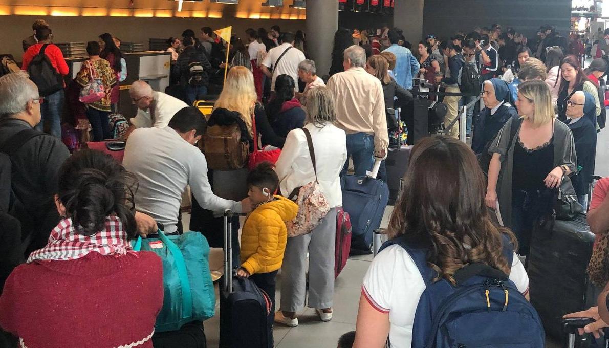 Los aeropuertos del país se han visto congestionados. 