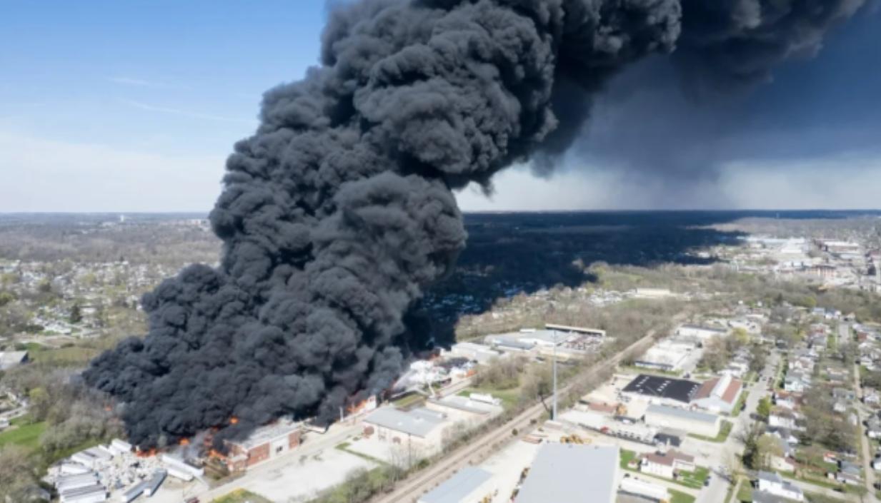 Aspecto del incendio ocurrido en la ciudad de Richmond. 