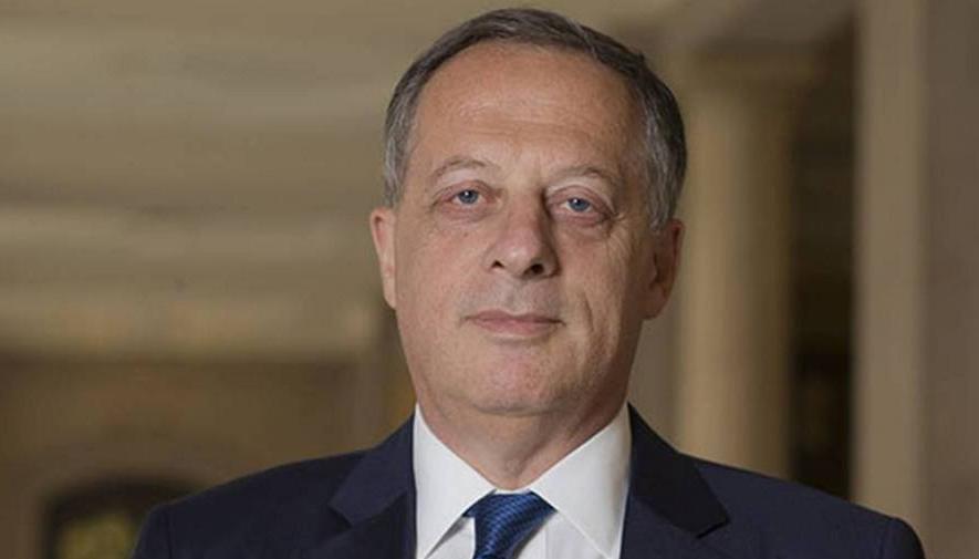 El presidente de la corporación británica BBC, el antiguo banquero Richard Sharp.