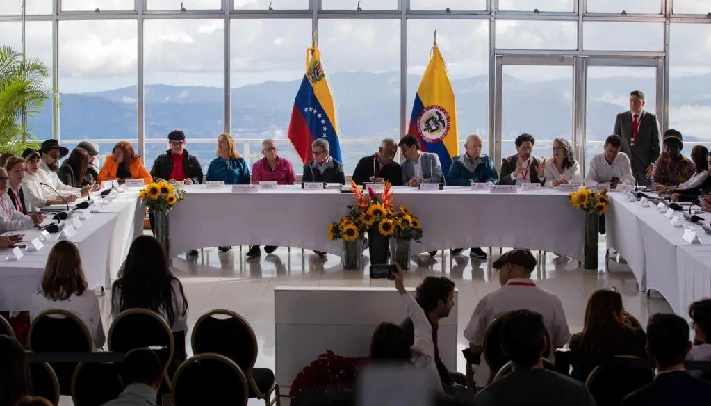 Instalación de la primera ronda de negociación en noviembre de 2022 en Venezuela entre el Gobierno y el ELN.