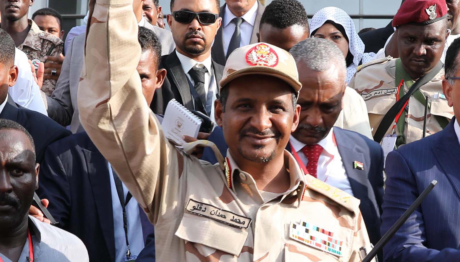 El líder de la organización paramilitar sudanesa Fuerzas de Apoyo Rápido (FAR), Mohamed Hamdan Dagalo