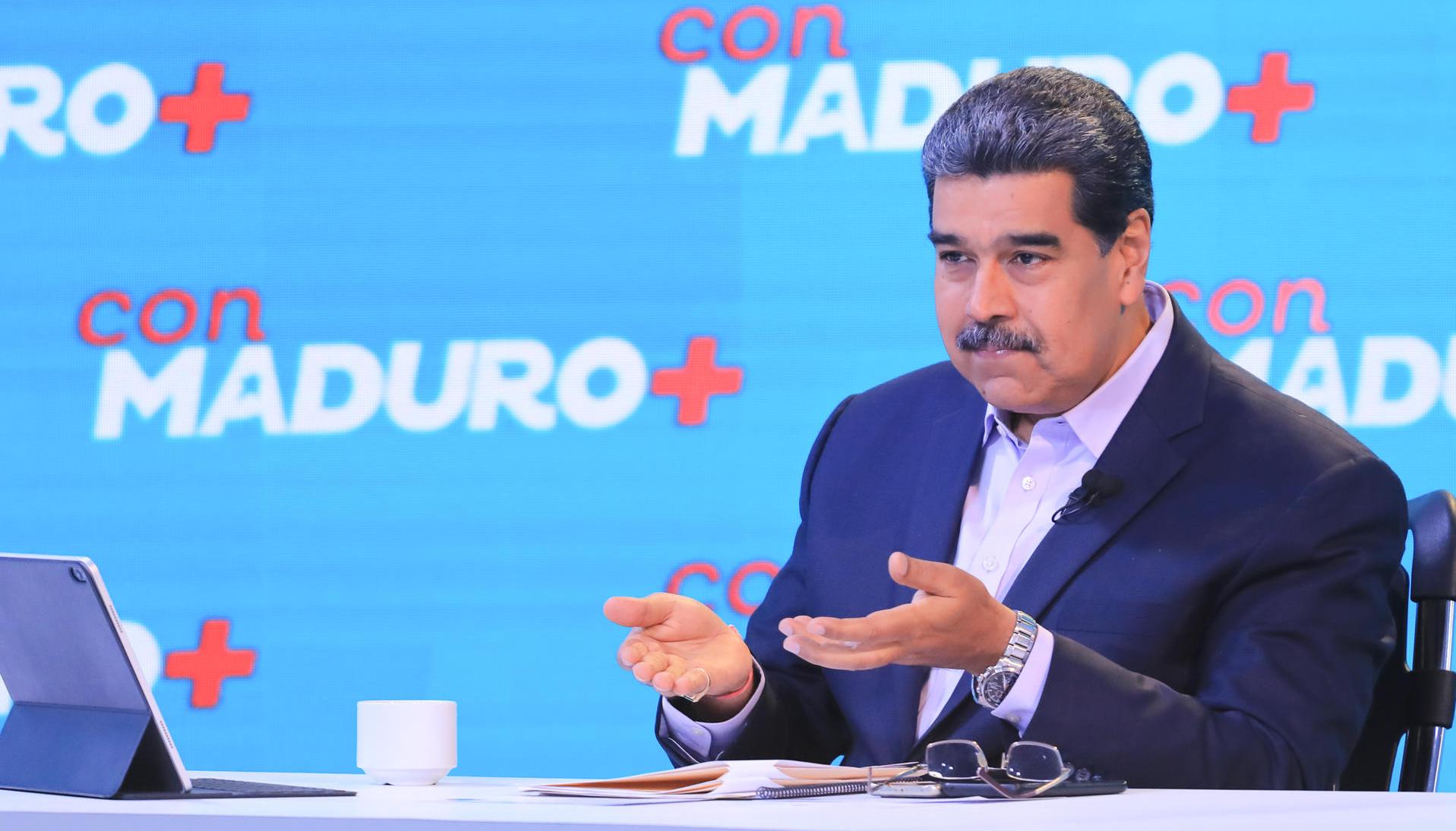 El presidente Nicolás Maduro estrenó programa de TV.