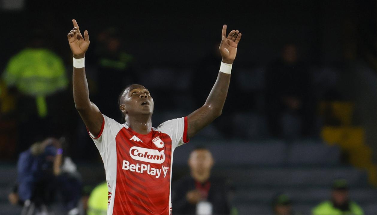 Hugo Rodallega festeja el gol del triunfo de Santa Fe.