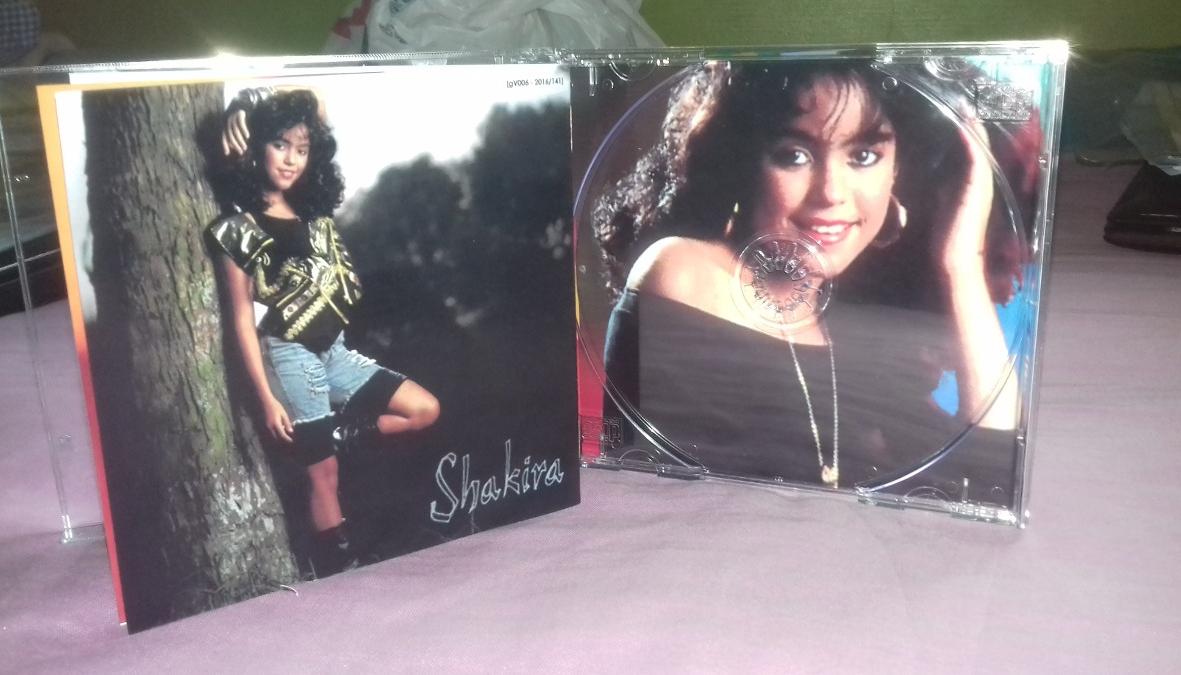 Carátula del primer álbum de Shakira, titulado 'Magia'.