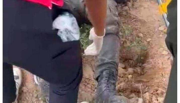 El atentado dejo 12 Policías heridos.
