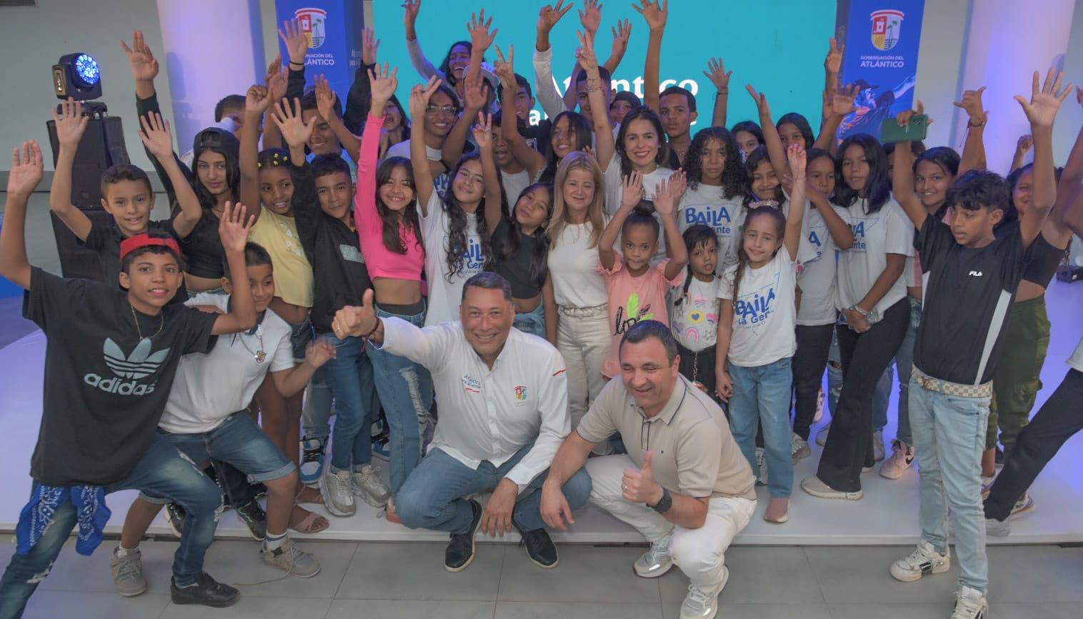 600 jóvenes se benefician con 'Baila la Gente'.