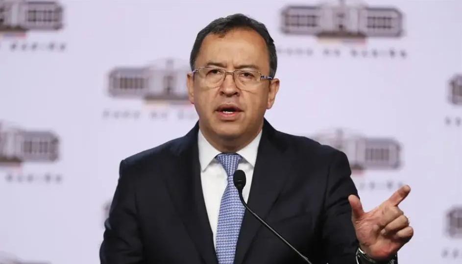 Alfonso Prada, nombrado Embajador en Francia.