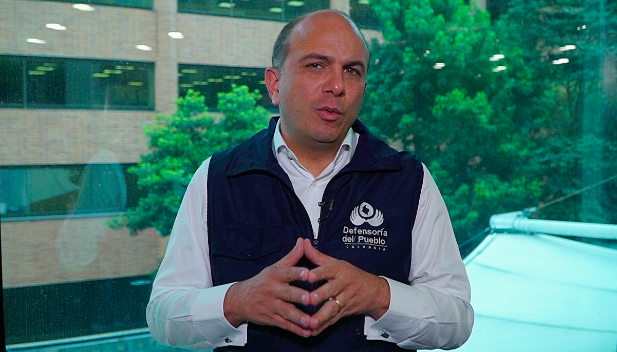 El Defensor del Pueblo, Carlos Camargo.