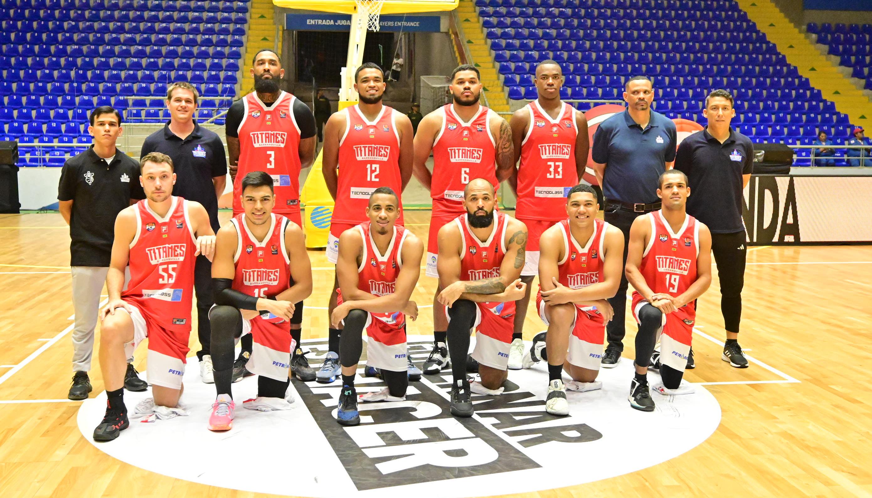 Titanes cerrará este jueves la serie contra Búcaros 