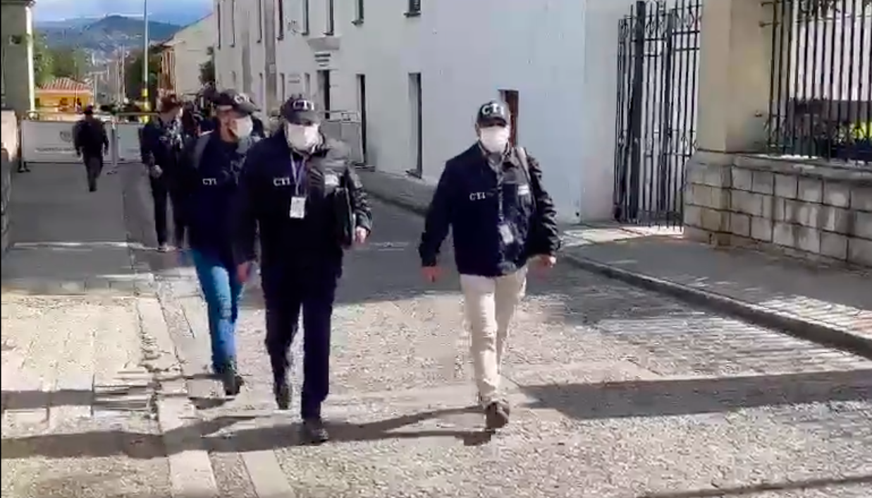 Imagen de la llegada de los funcionarios del CTI.