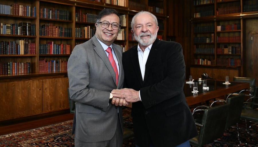Petro reunido con Lula