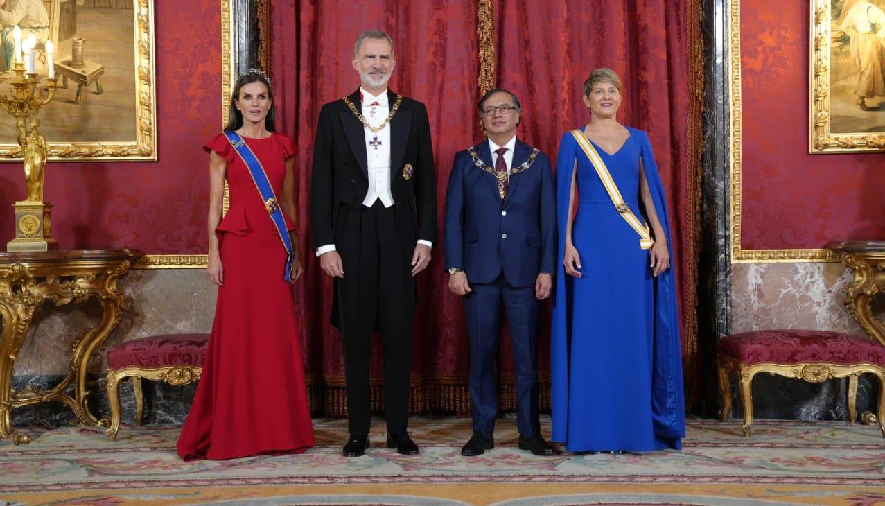 Los reyes de España, Letizia y Felipe VI; el Presidente Gustavo Petro y la primera dama Verónica Alcocer.