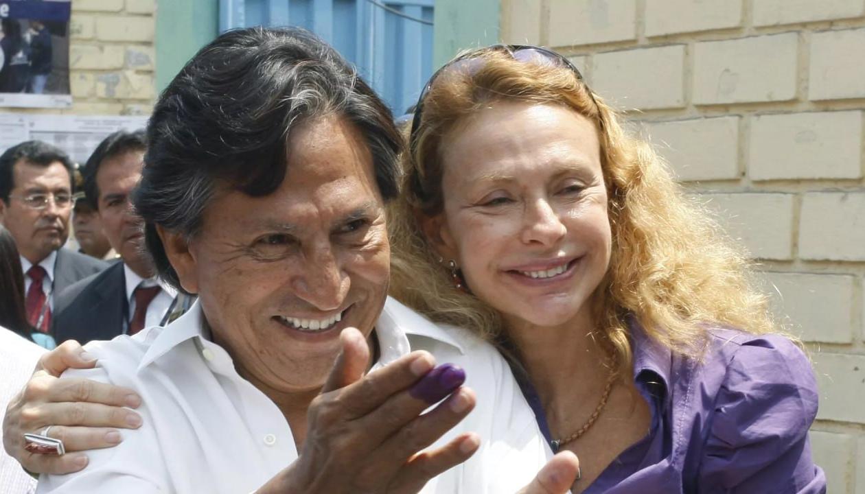 El exmandatario peruano Alejandro Toledo y su esposa Eliane Karp.