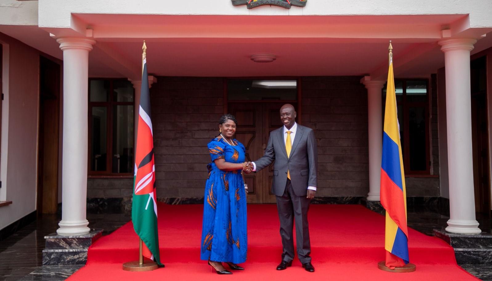 Vicepresidente de Kenia, Righati Gachagua y la Vicepresidenta de Colombia, Francia Márquez durante el primer encuentro en Kenia.