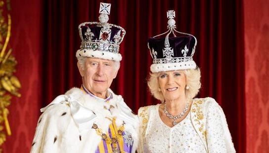 La nueva foto oficial de los reyes Carlos III y Camila