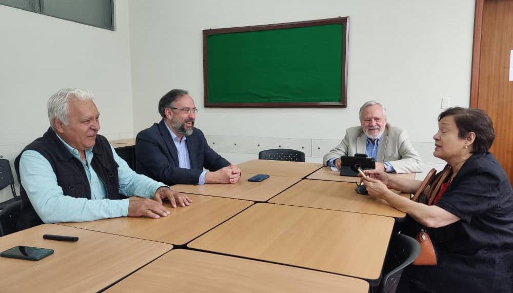 La Comisión Nacional de Primaria recibió este viernes al precandidato a la Elección Primaria Luis Balo Farías quien presentó sus propuestas para un plan de gobierno. 