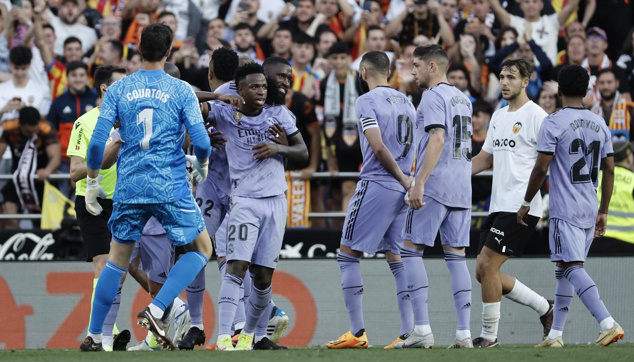 Vinicius Junior fue expulsado sobre el final del partido contra el Valencia. 