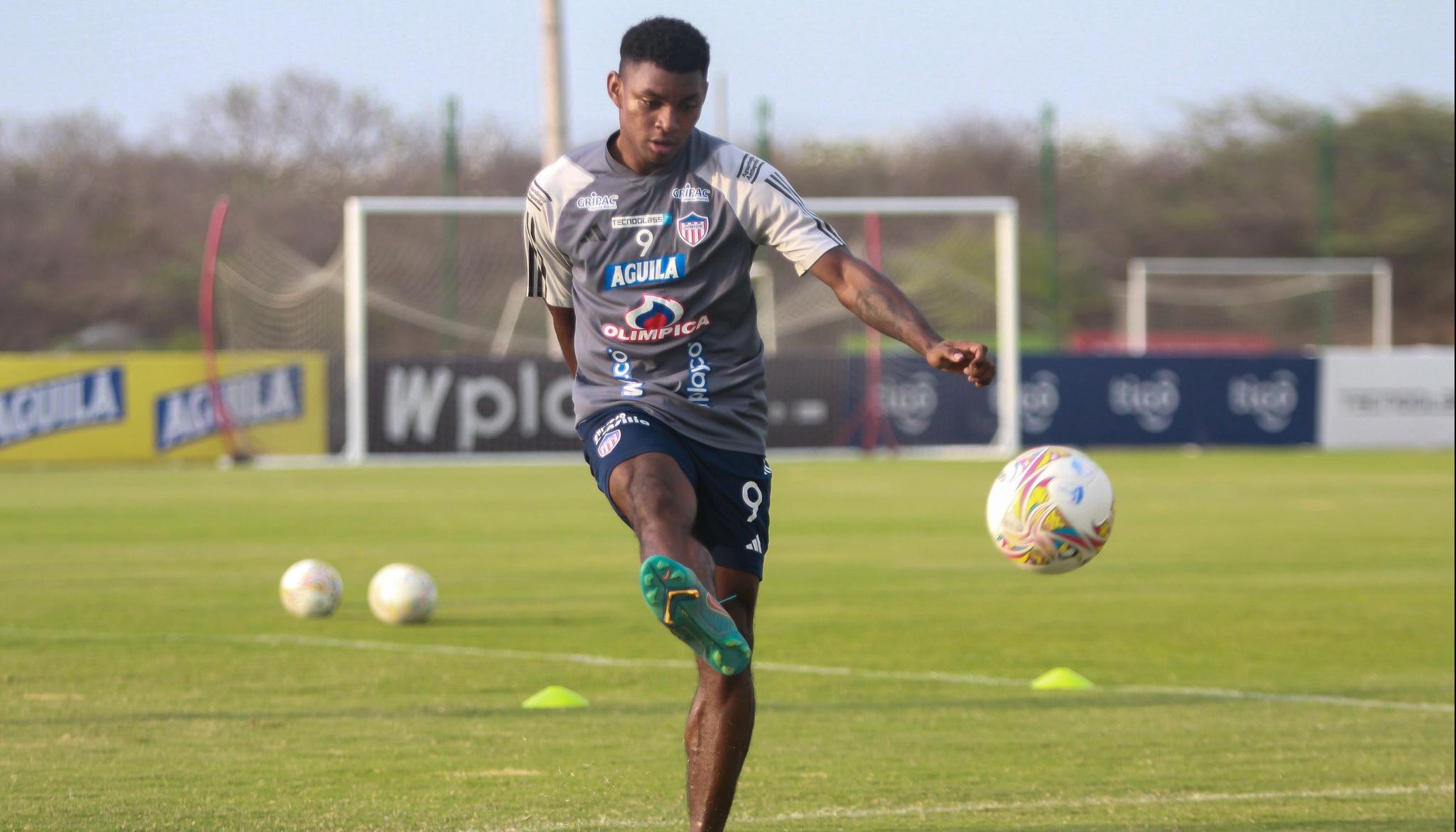 Brayan León espera marcar su primer gol con la camiseta del Junior.