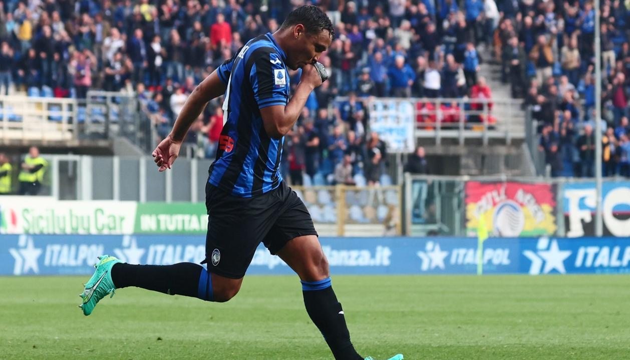 Luis Fernando Muriel marcó el 3-1 para el Atalanta en el minuto 55. 