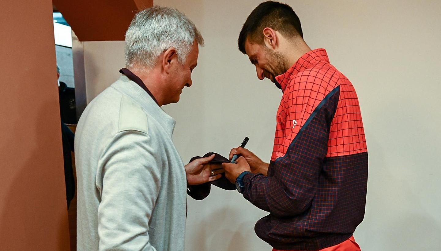 Mourinho y Djokovic se encontraron este viernes antes del juego del serbio en Roma. 