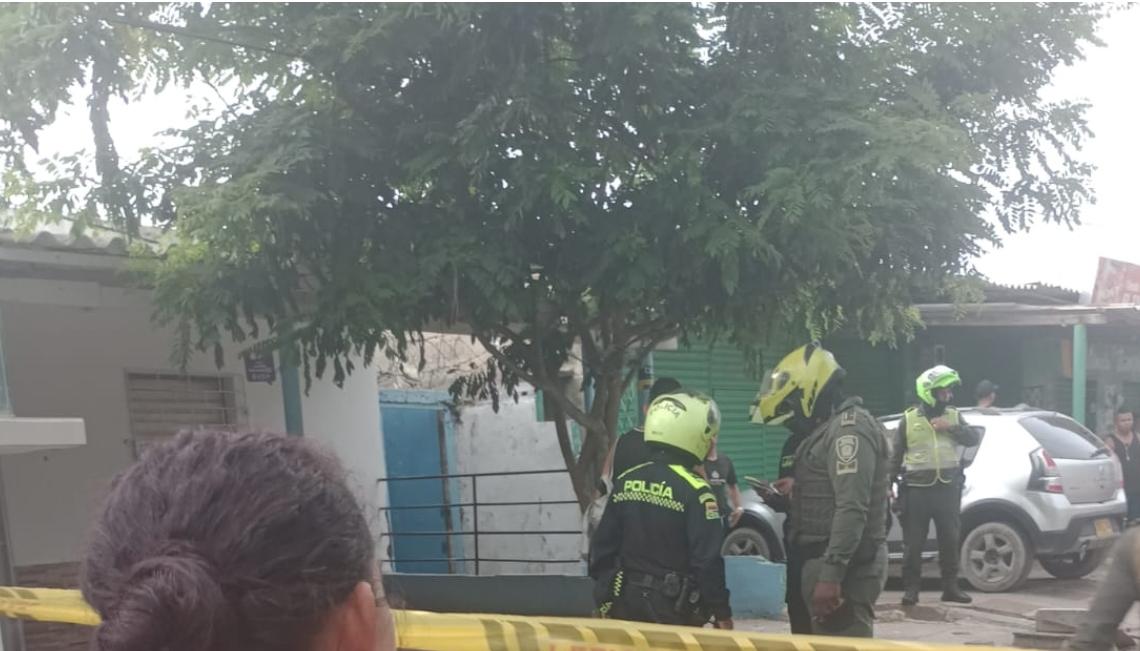 Una de las víctimas quedó muerta en el lugar de los hechos. 