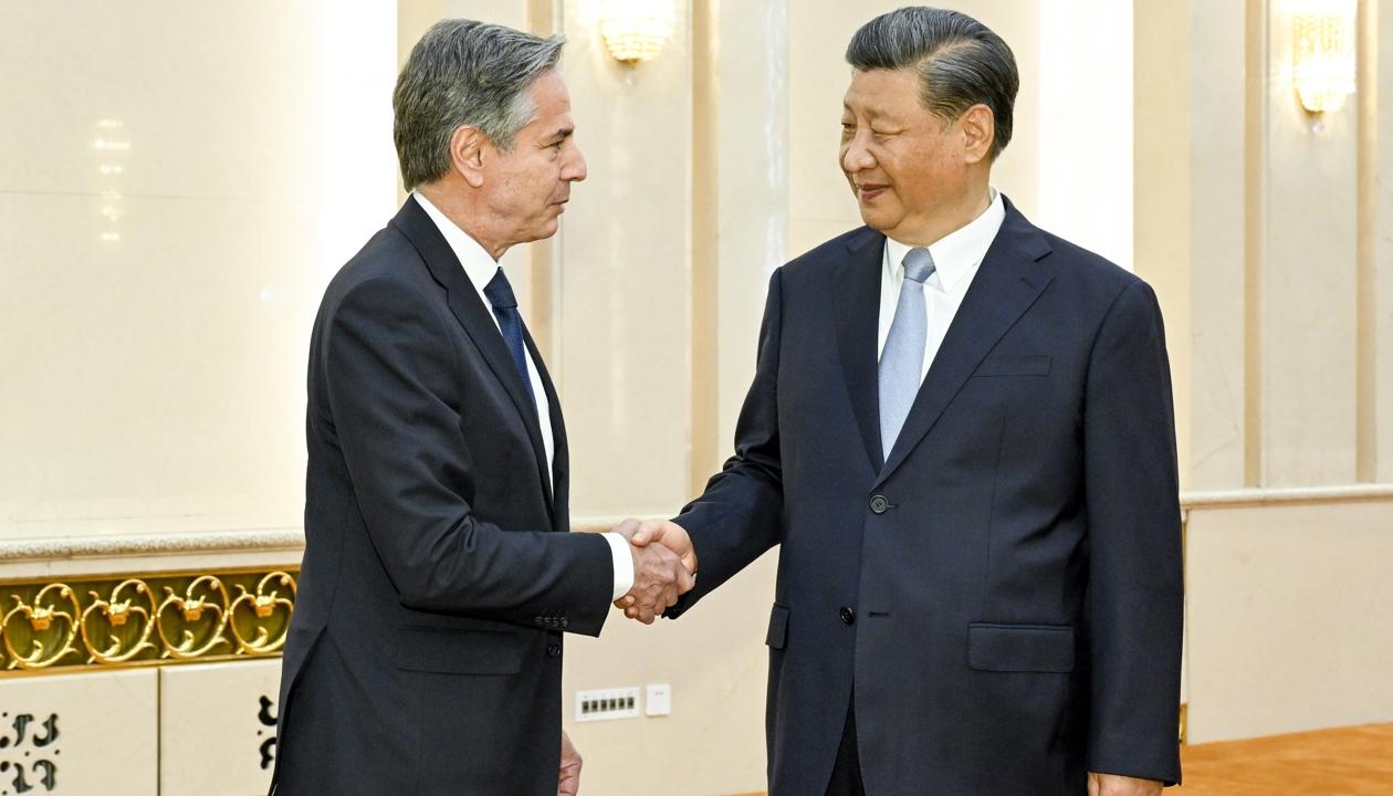 El secretario de Estado de EE.UU., Antony Blinken y el presidente chino, Xi Jinping.