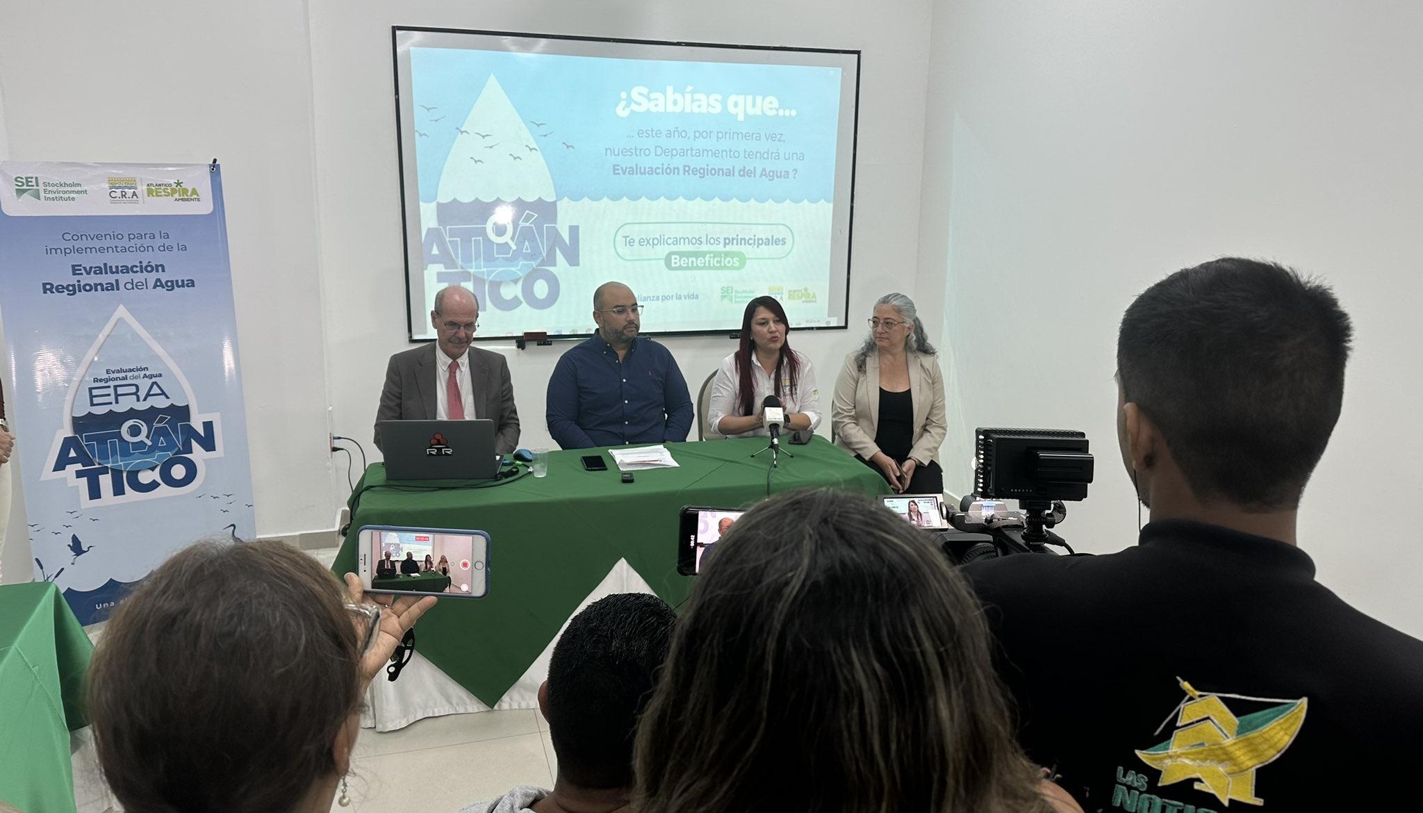 Directivos del CRA y del SEI.