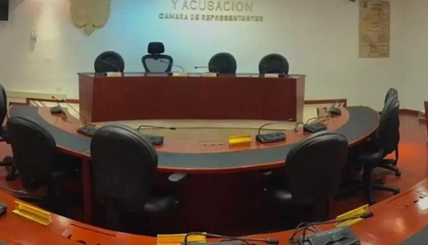 Comisión de Acusaciones de la Cámara de Representantes.