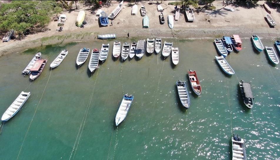 Embarcaciones prestadoras de servicios turísticos en Santa Marta.