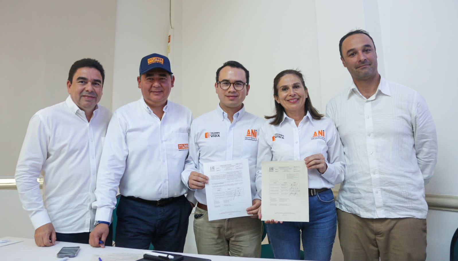 Firma del contrato Sacyr y la ANI