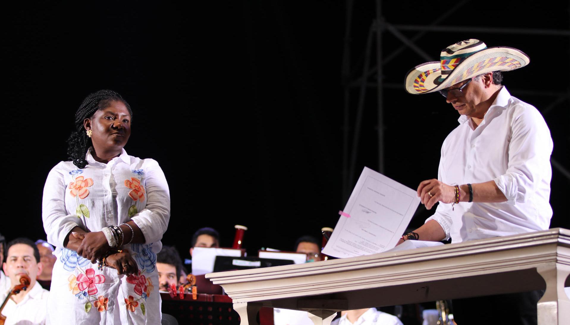 La Vicepresidenta Francia Márquez y el presidente Gustavo Petro. 