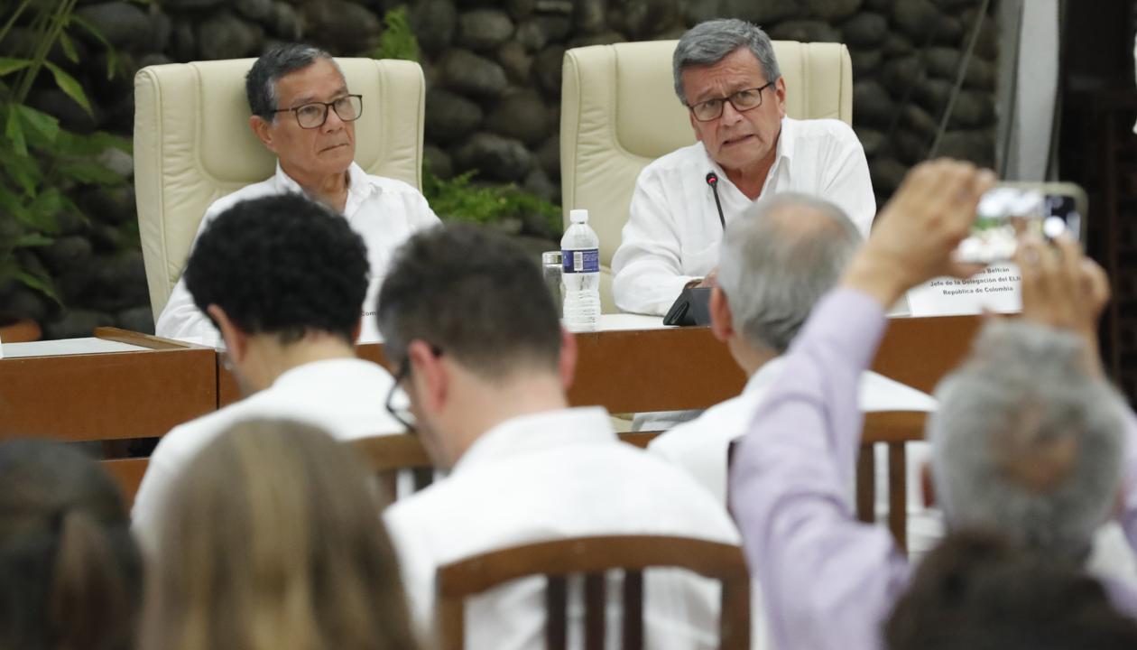 Alias 'Gabino' y alias 'Pablo Beltrán', jefes negociadores del ELN.