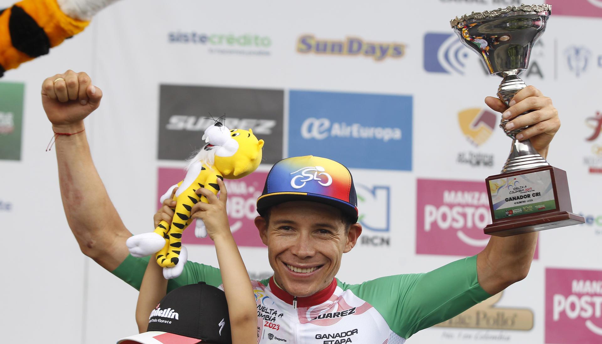 Miguel Ángel 'Supermán' López del Team Medellín.