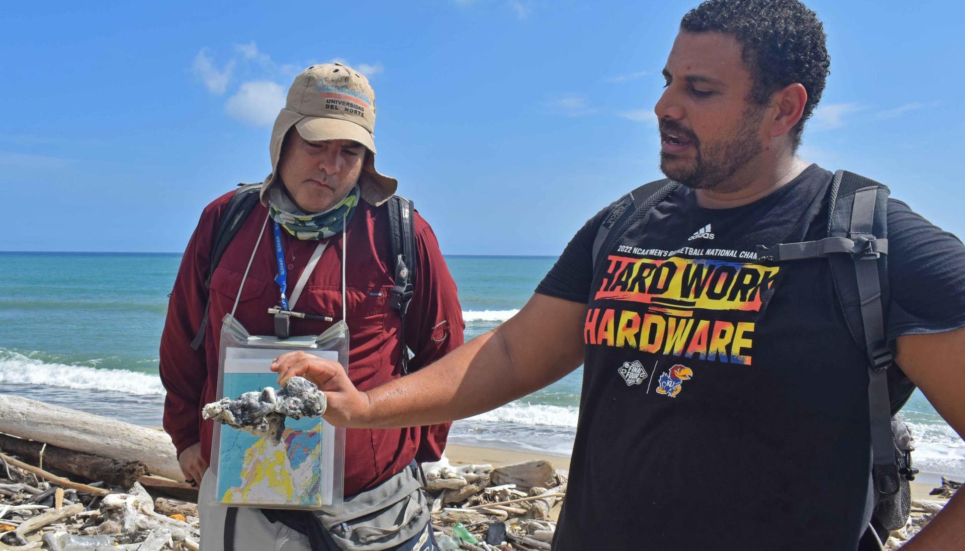 Descubren rocas de plástico en Galerazamba
