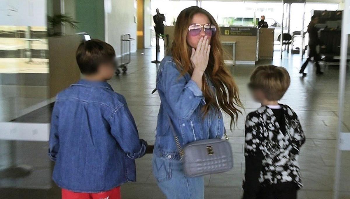 Shakira de vacaciones con sus hijos