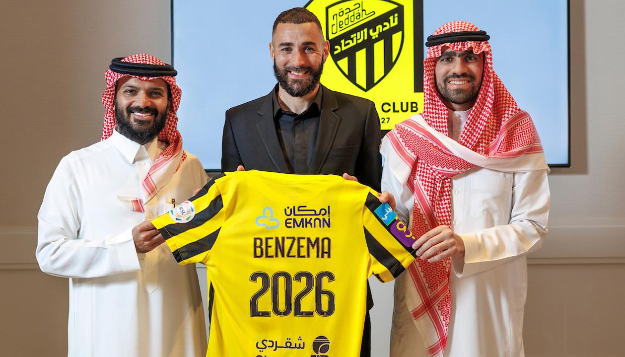 Karim Benzema firmó contrato hasta 2026. 