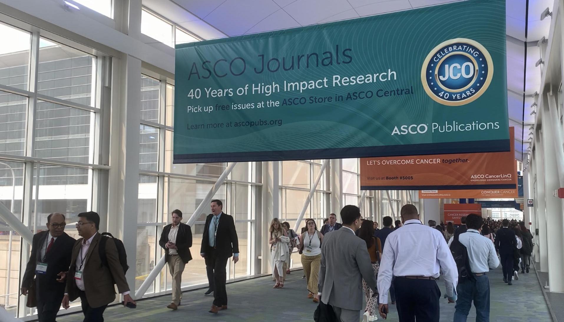 Fotografía del lugar donde se realiza el congreso anual de la Sociedad Americana de Oncología Clínica este lunes en Chicago