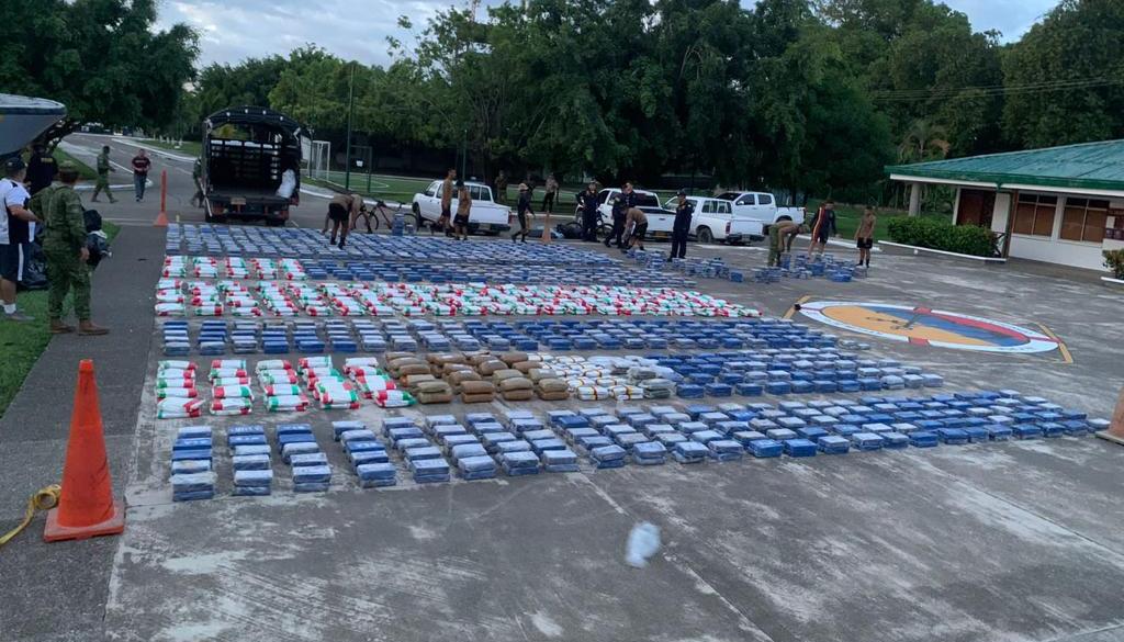 Parte de la droga incautada este año por la Armada de Colombia