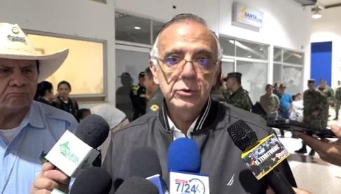 Iván Velásquez, Ministro de Defensa