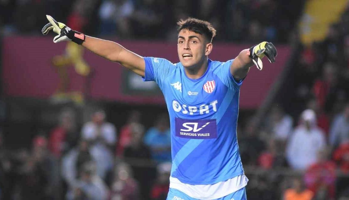 Santiago Mele negociará con Junior tras los partidos amistosos con la selección uruguaya.
