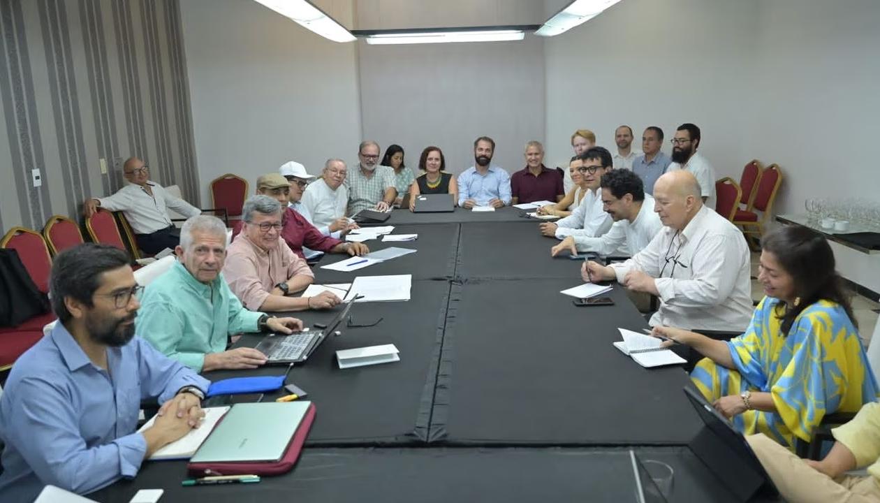 Aspecto de una de las mesas de diálogo del Gobierno con el ELN en La Habana.