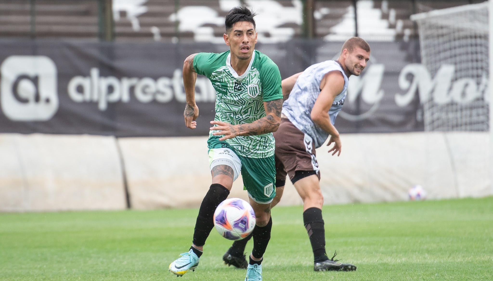 Emmanuel Olivera fue campeón en Colombia con Atlético Nacional. 