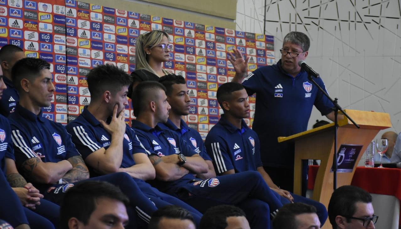 Hernán Darío Gómez habló claro y directo al grupo de jugadores de los objetivos en este semestre.